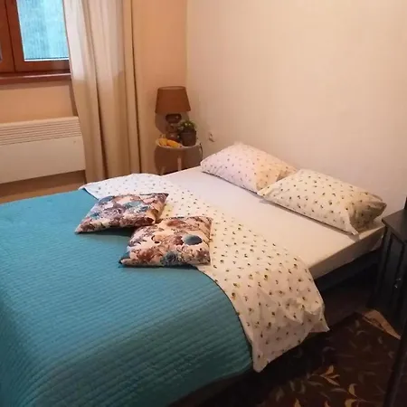 Eden Villa *