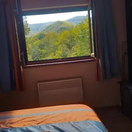 Eden Villa *